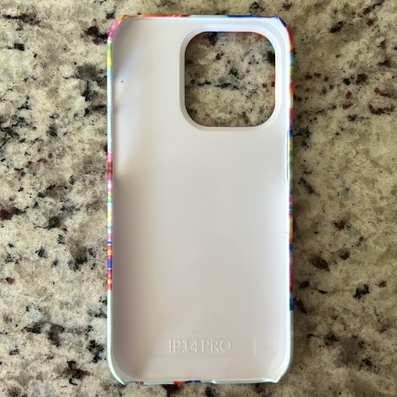 NWOT. Gorgeous heart art Custom made IP 14 PRO phone case. Never used. - Picture 3 of 8